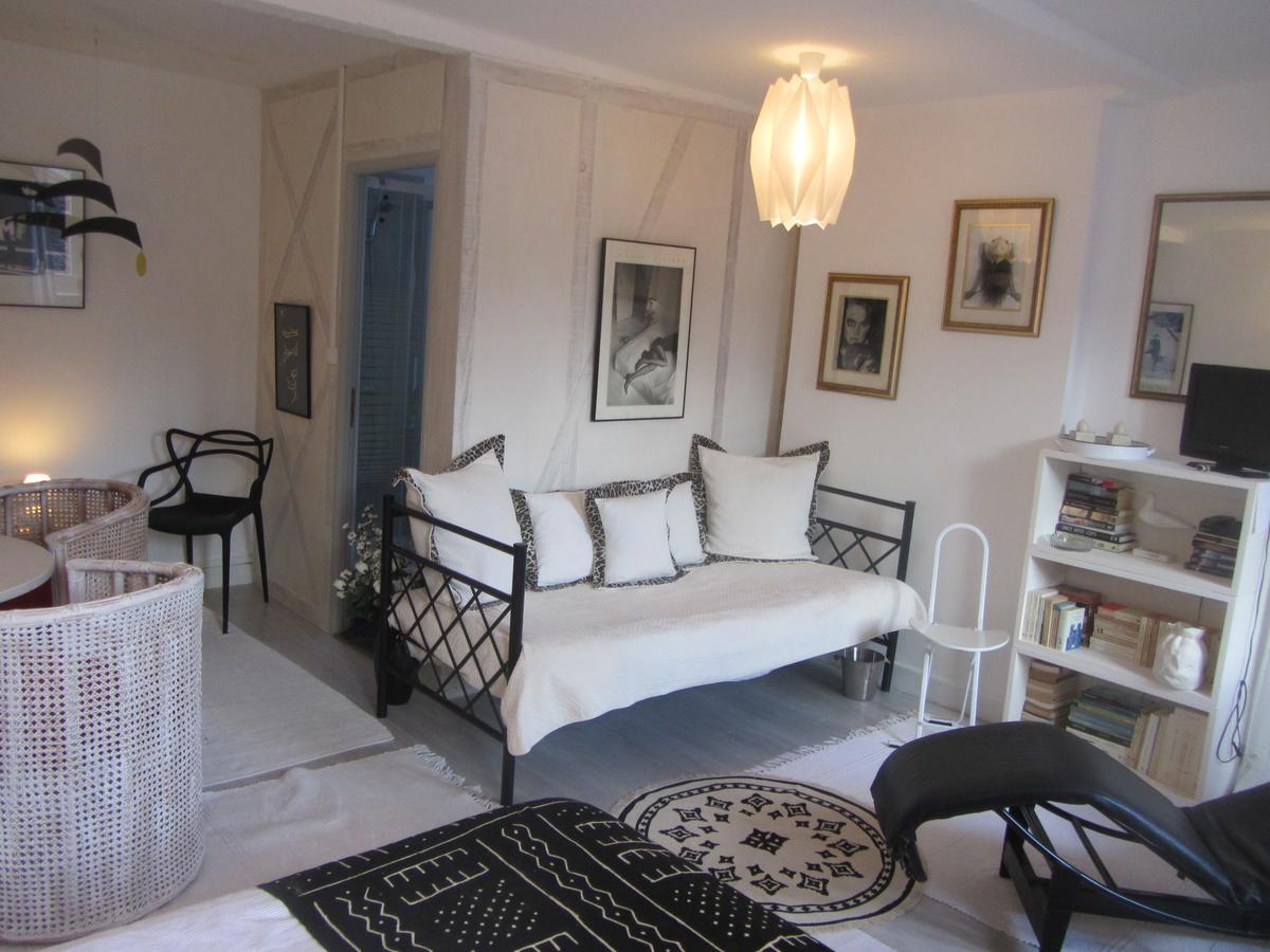 La Maison De Natasha Castillon-en-Couserans Exterior foto